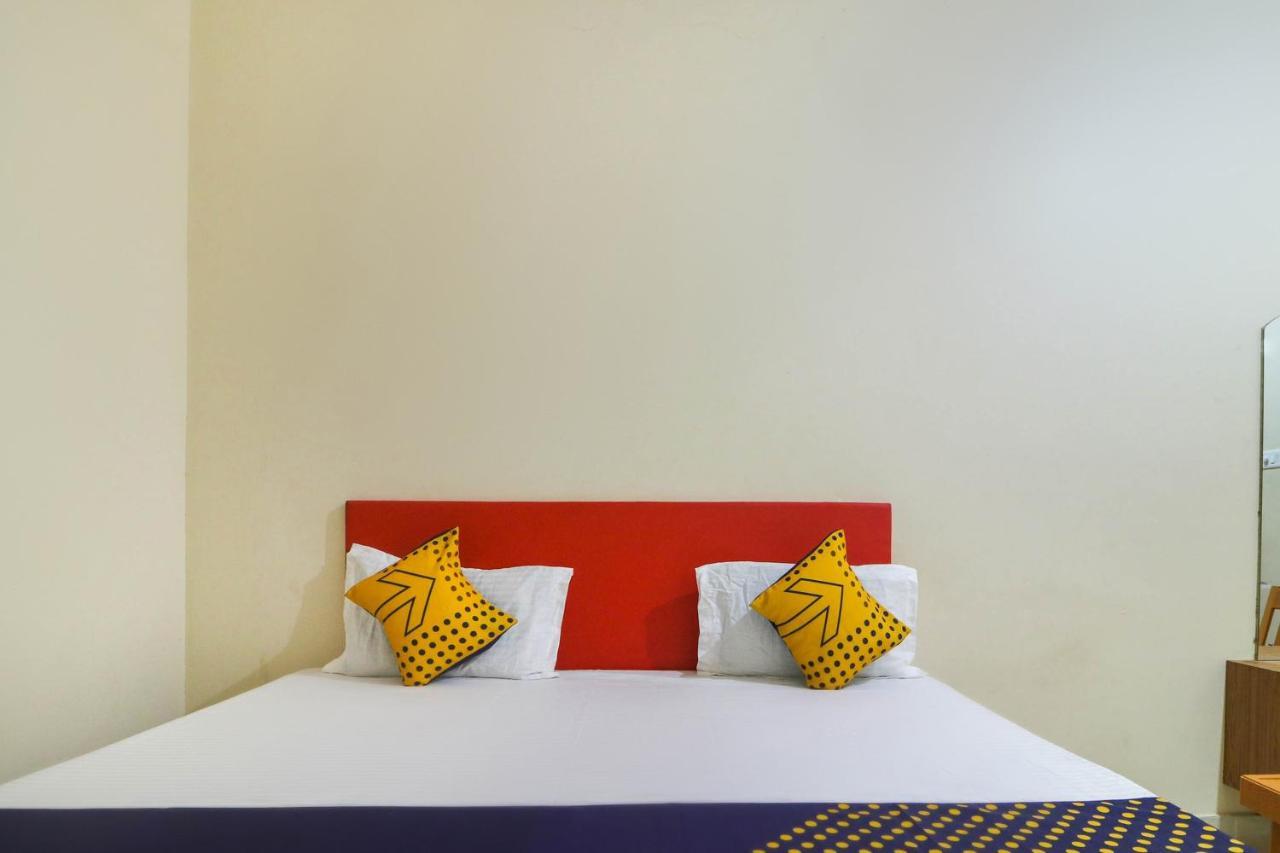 Spot On 68151 Prafulla Palace Hotel Jatani Buitenkant foto